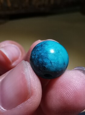 15379   藏传老乌兰花绿松石圆珠