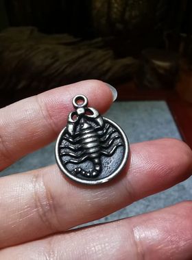 藏传九头蝎护身坠/牌