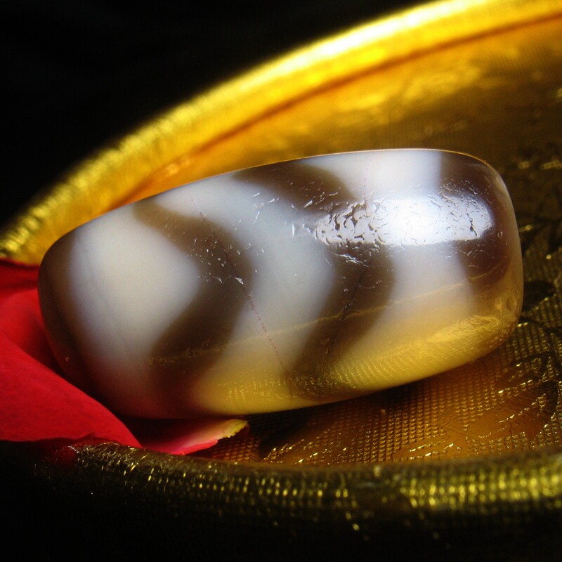 西藏千年传世至纯带朱砂古董老天珠文玩手链吊坠珠宝首饰保真L148