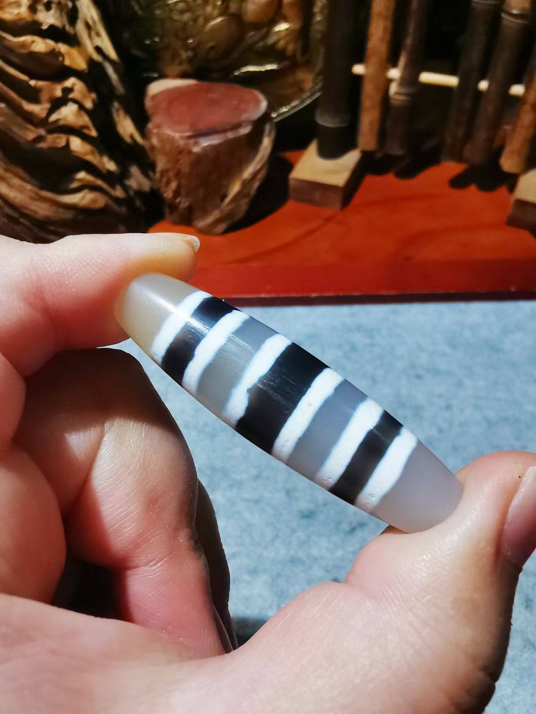 14635  西亚措思九线玛瑙天珠