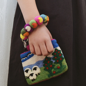 小众高级感尼泊尔爱心圆球球挂件包包挂饰手工羊毛毡钥匙扣手环