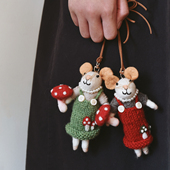 进口高品质礼物红色挂件蘑菇老鼠包挂大号车挂女学生挂饰公仔礼物