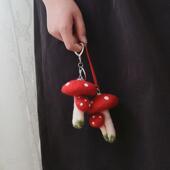 尼泊尔手工羊毛毡挂件小众车挂红色卡通挂饰红蘑菇包挂吊坠女小众