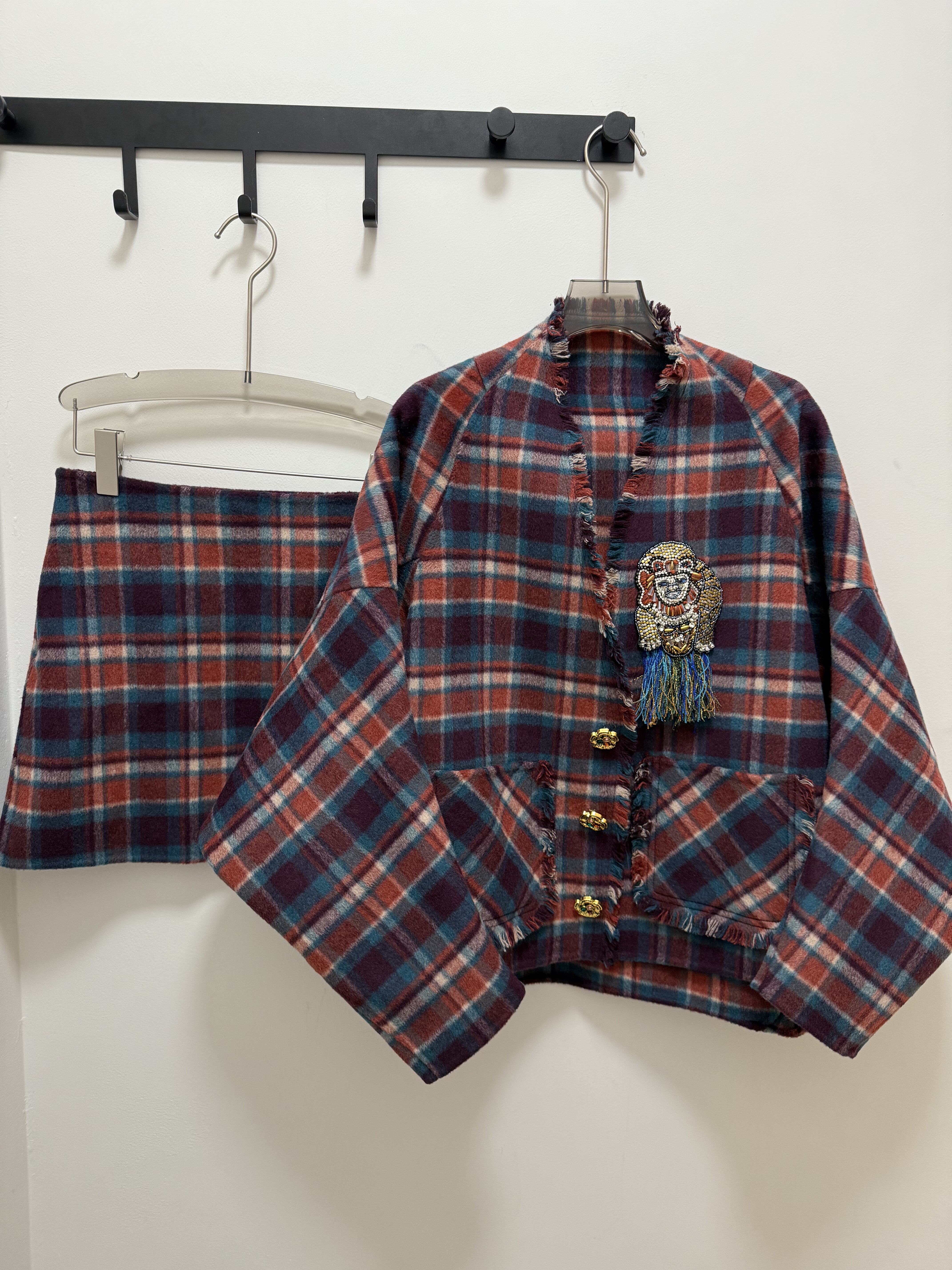 设计感羊绒大衣裙子套装羊毛格子小香风外套高端女装新款