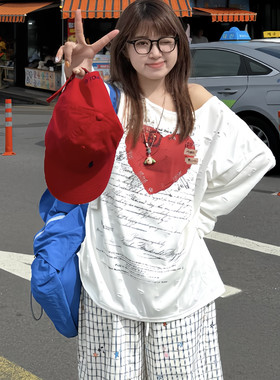 期望Studio秋季美式复古爱心印花长袖防晒罩衫女宽松斜肩衫T恤