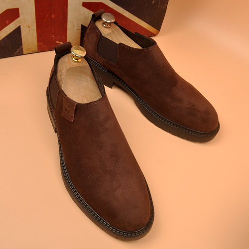 新款男士尖头增高休闲皮鞋切尔西靴春秋季休闲潮鞋英伦风内增高鞋