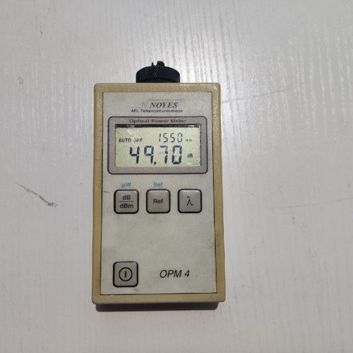 美国NOYES/罗意斯 opm4-4c光功率计 二手设备 成色如图 通电开机