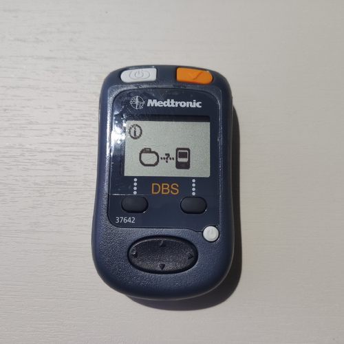 美国Medtronic/DBS 37642 实物拍摄 装电池开机 议价出
