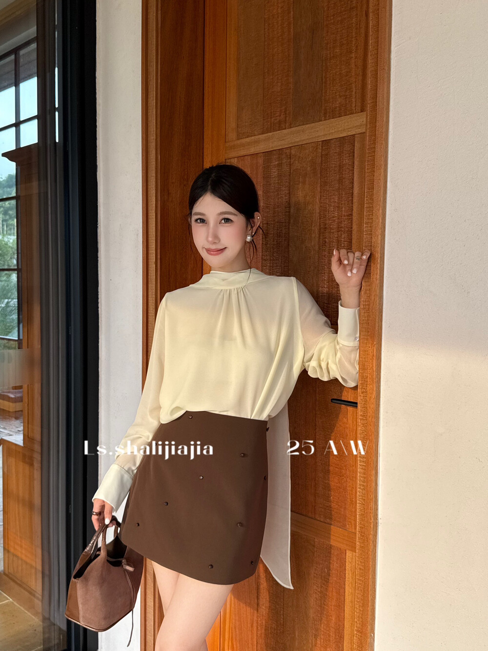 LS法式复古圆领蝴蝶结衬衫女秋季2025新款设计感小众别致独特上衣