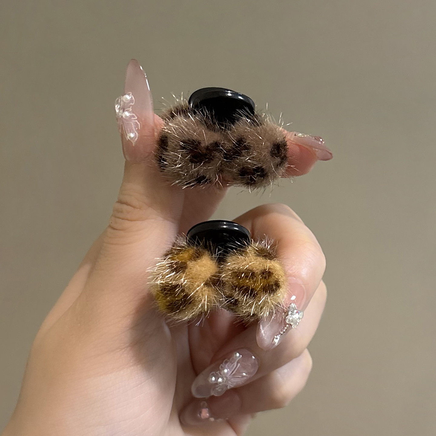 诗情画意豹纹小号抓夹