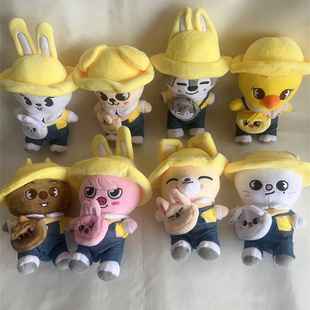 SKZOO幼稚园坐姿娃娃 FELIX日本场周 帽子衣服公仔straykids卡通