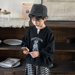 暮晨家新款春装2026男童假两件领子卫衣中小童卡通印花圆领上衣