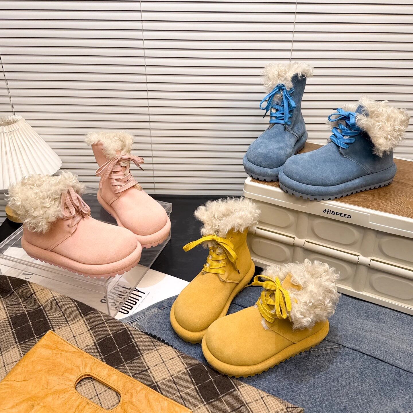 日本OFFCAT磨砂真皮厚底增高加绒马丁靴女圆头系带羊卷毛毛短靴潮