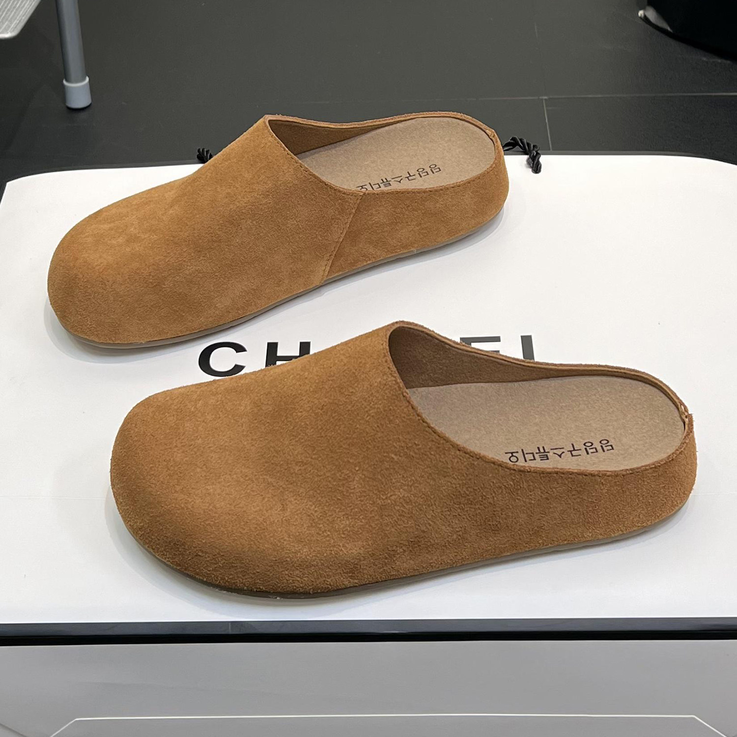 日本OFFCAT法式复古包头勃肯鞋女2025秋冬新款软底休闲百搭配裙子