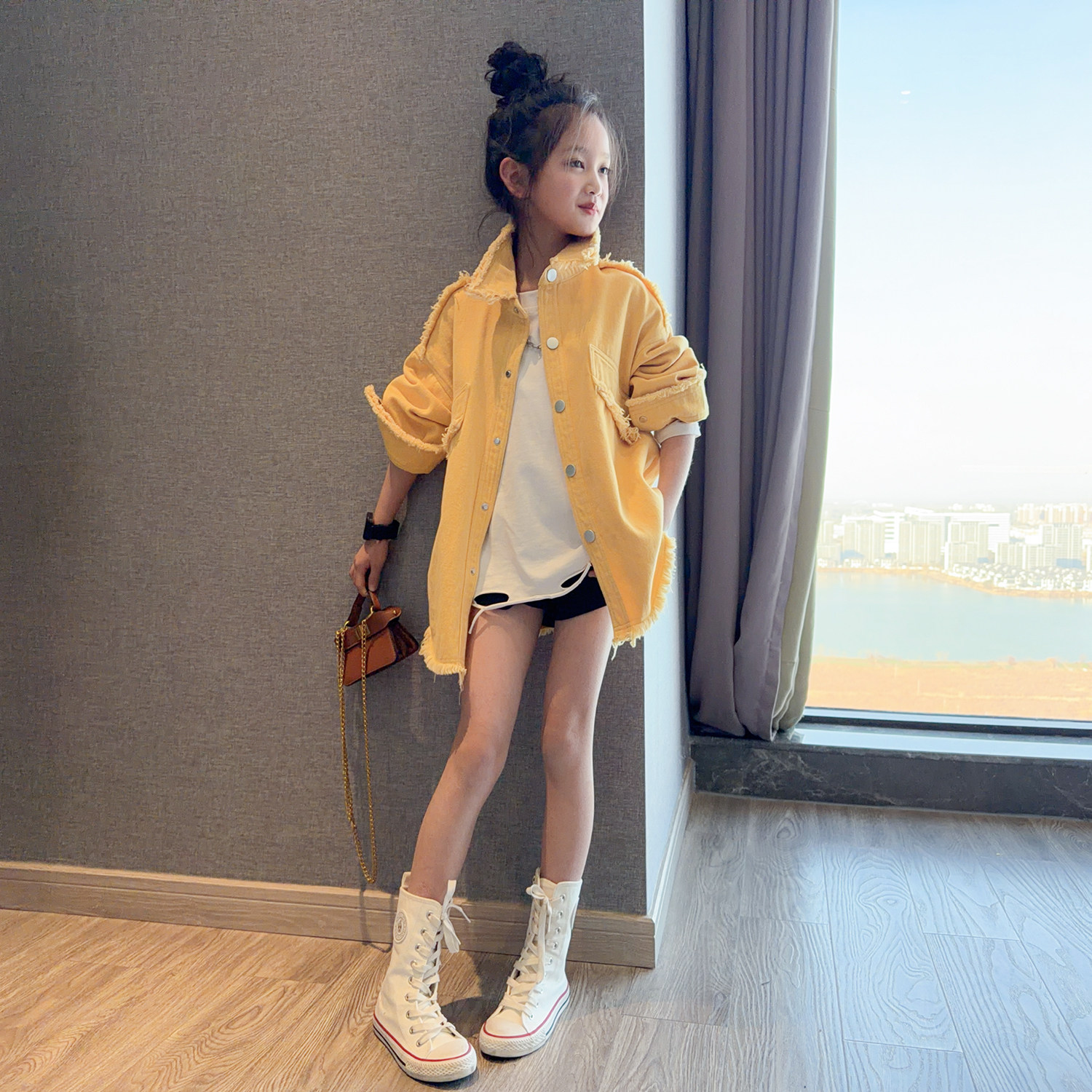 女童韩系毛边牛仔衬衫外套2026春季新款儿童休闲宽松时尚工装上衣