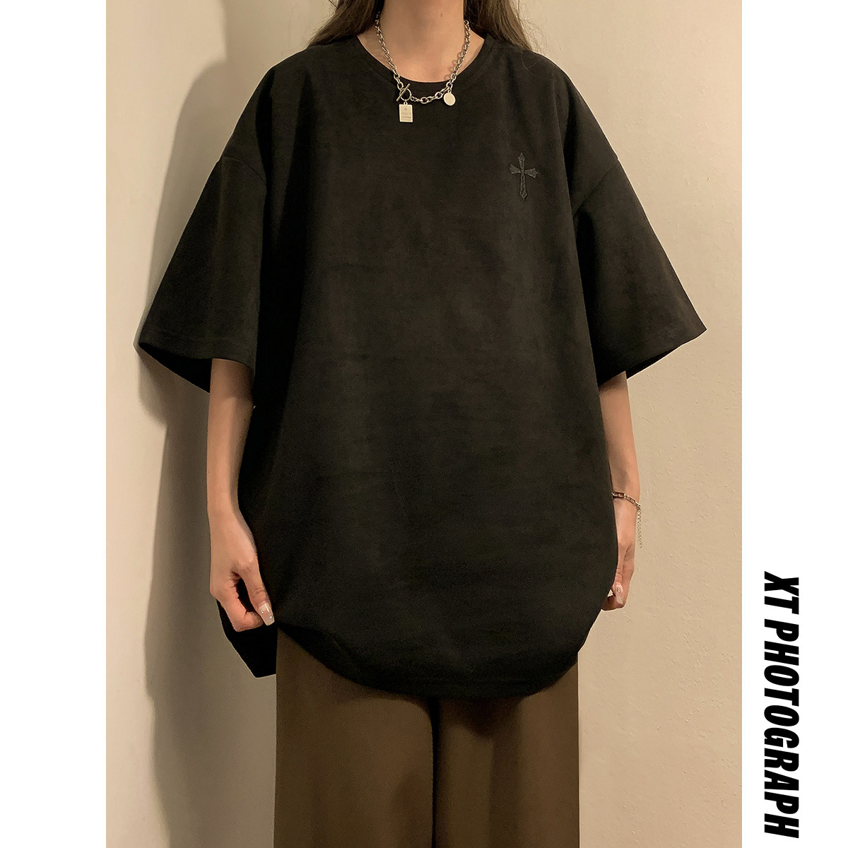 2023女模新款T恤麂皮绒刺绣大板灰TX083-P25控39,男装T恤,电商B237