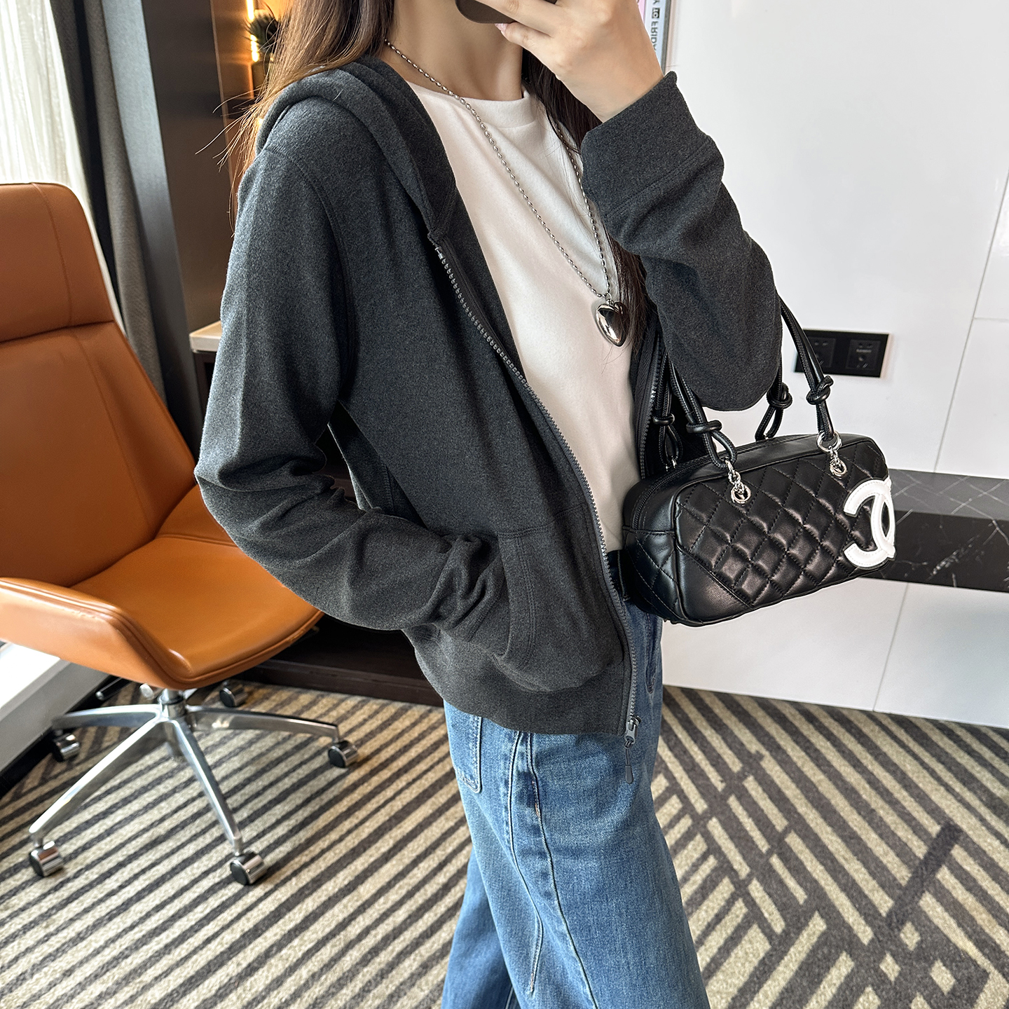 暖呼呼!~连帽磨毛卫衣开衫外套女