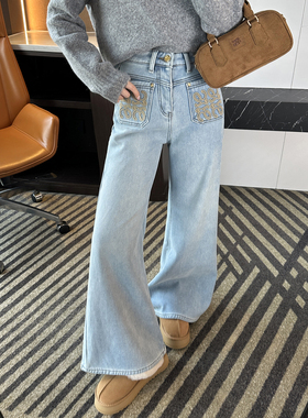 这款太爱了！~设计感刺绣喇叭牛仔裤女秋冬加厚复合绒高腰拖地裤