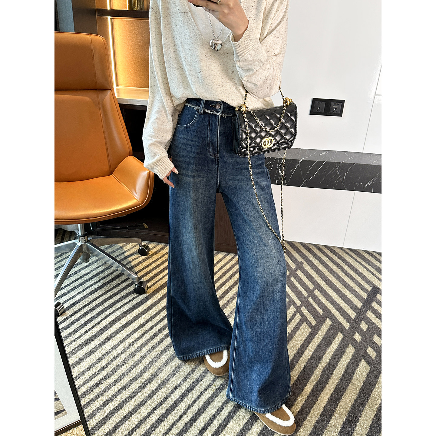 巨巨巨遮胯！~复古加绒阔腿牛仔裤女秋冬新款毛边高腰宽松拖地裤,女装/女士精品,牛仔裤,淘宝优惠券,粉丝福利购,淘宝优惠卷