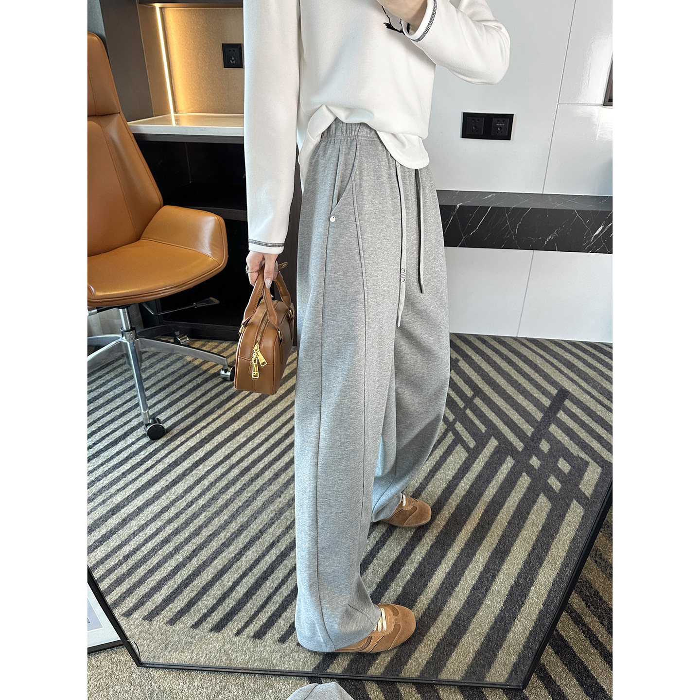 本期闭眼入！~阔腿弯刀休闲裤子女2026新款显瘦宽松百搭慵懒卫裤,女装/女士精品,休闲裤,淘宝优惠券,粉丝福利购,淘宝优惠卷