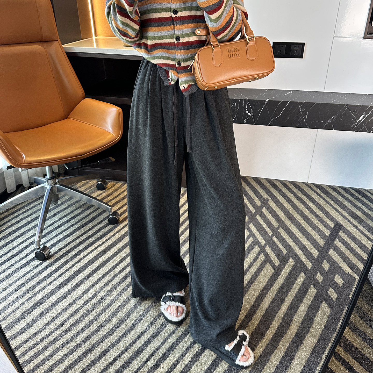 人手一条！~韩系高级感阔腿休闲裤女秋冬新款宽松慵懒直筒长裤子,女装/女士精品,休闲裤,淘宝优惠券,粉丝福利购,淘宝优惠卷