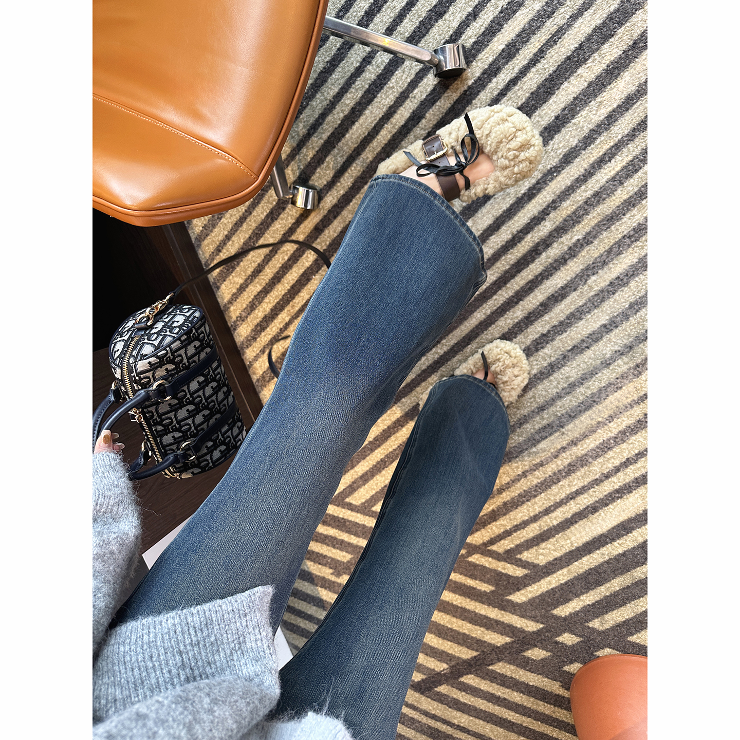 镇店!长短双版~暖肌绒微喇叭裤女秋冬新款加绒高腰弹力牛仔裤子