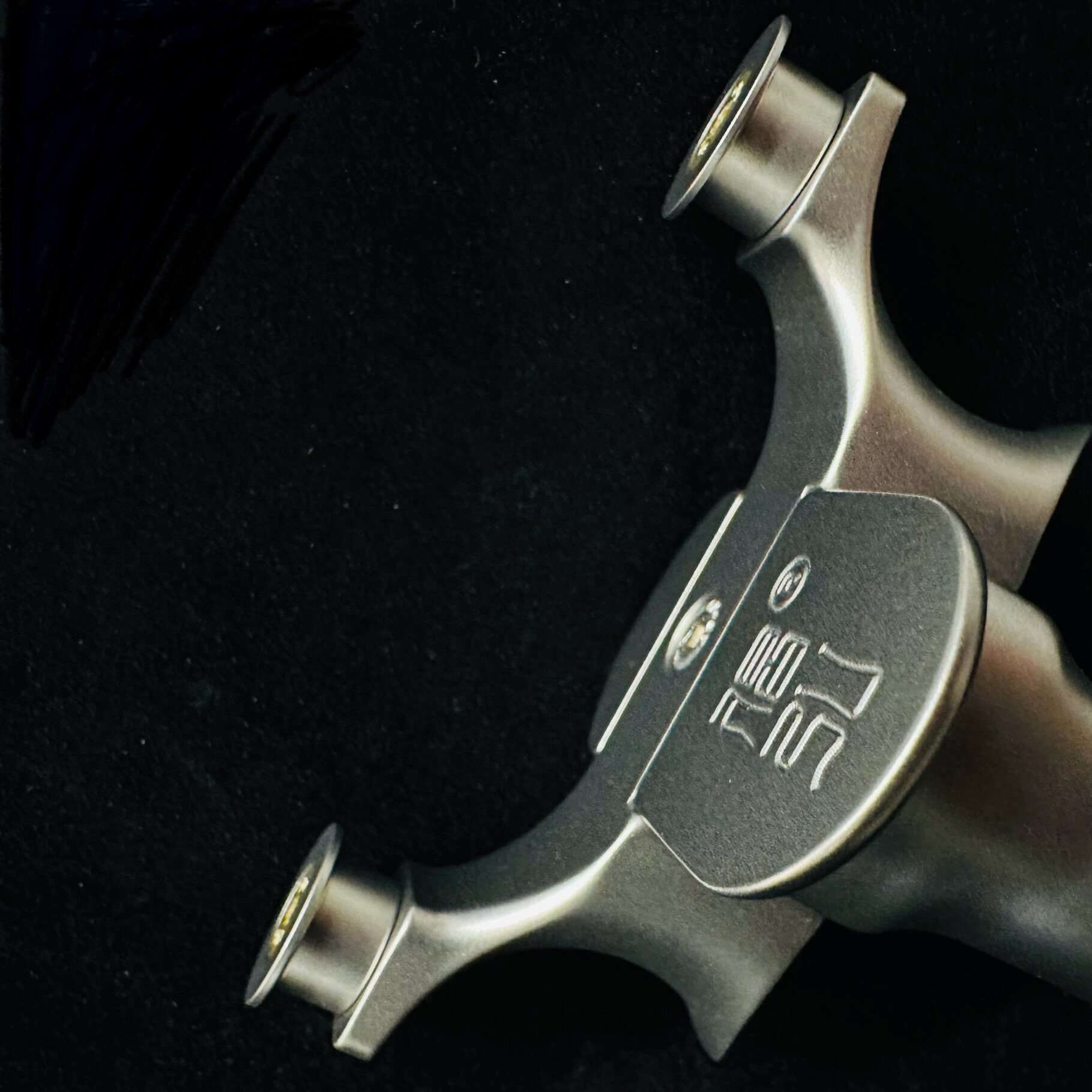 【正品】倡弘甬水虎圆头旋转扁皮筋弹弓户外竞技精准