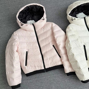 专柜撤回轻薄排骨羽绒服女冬季保暖修身显瘦收腰连帽短款夹克外套