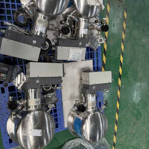 可议价I-CRYOCS 10F低温泵，型号8116