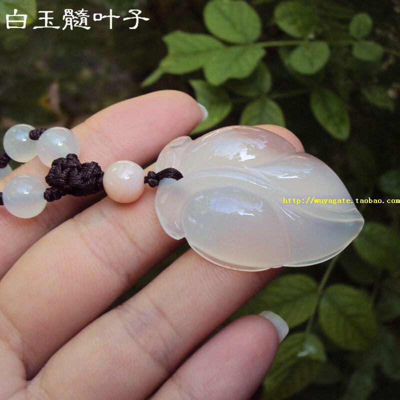 马料纯天然原色无烧白玉髓树叶吊坠项链女款金树玉叶半宝石女挂件