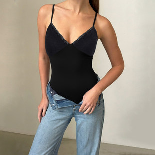 ROCKMORE 性感V领蕾丝拼接吊带连体衣女黑色内搭上衣 ins极简风