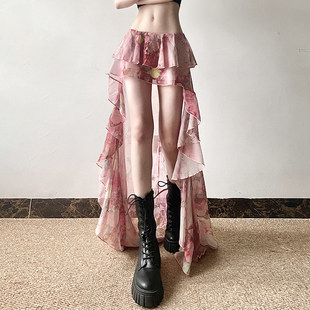 辣妹度假风半身裙 粉色碎花荷叶边开叉长裙 ROCKMORE 性感浪漫