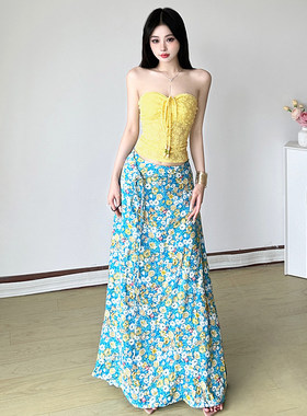 ROCKMORE【多巴胺少女】黄色系带挂脖背心+度假风蓝色碎花中长裙