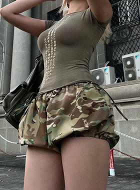 ROCKMORE【美式辣妹】酷帅辣妹军绿色迷彩短裤松紧束脚休闲花苞裤