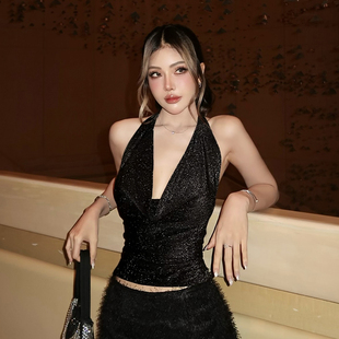 ROCKMORE 黑色亮片挂脖荡领背心女性感露背外穿上衣潮 姐系辣妹