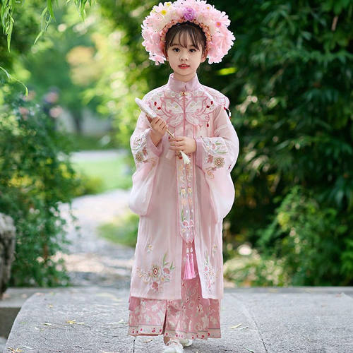 六一儿童刺绣云肩高端簪花马面裙