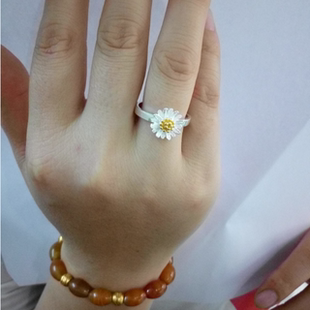 99纯银小雏菊戒指清新可爱女款开口可调节银指环花朵镀黄金颜色
