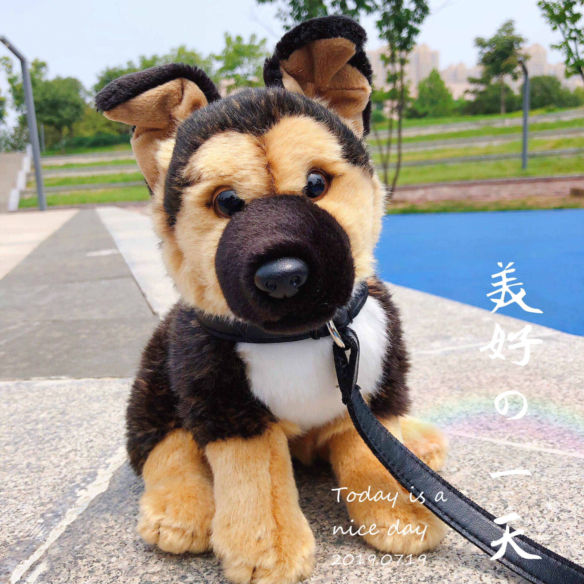 小狼狗动物德国牧羊犬公仔玩偶
