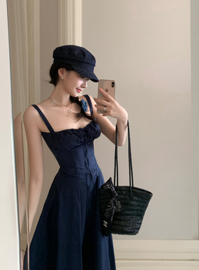 Middletone | 巴黎少女 鱼骨收腰廓摆连衣裙夏遮肉高腰吊带裙长裙