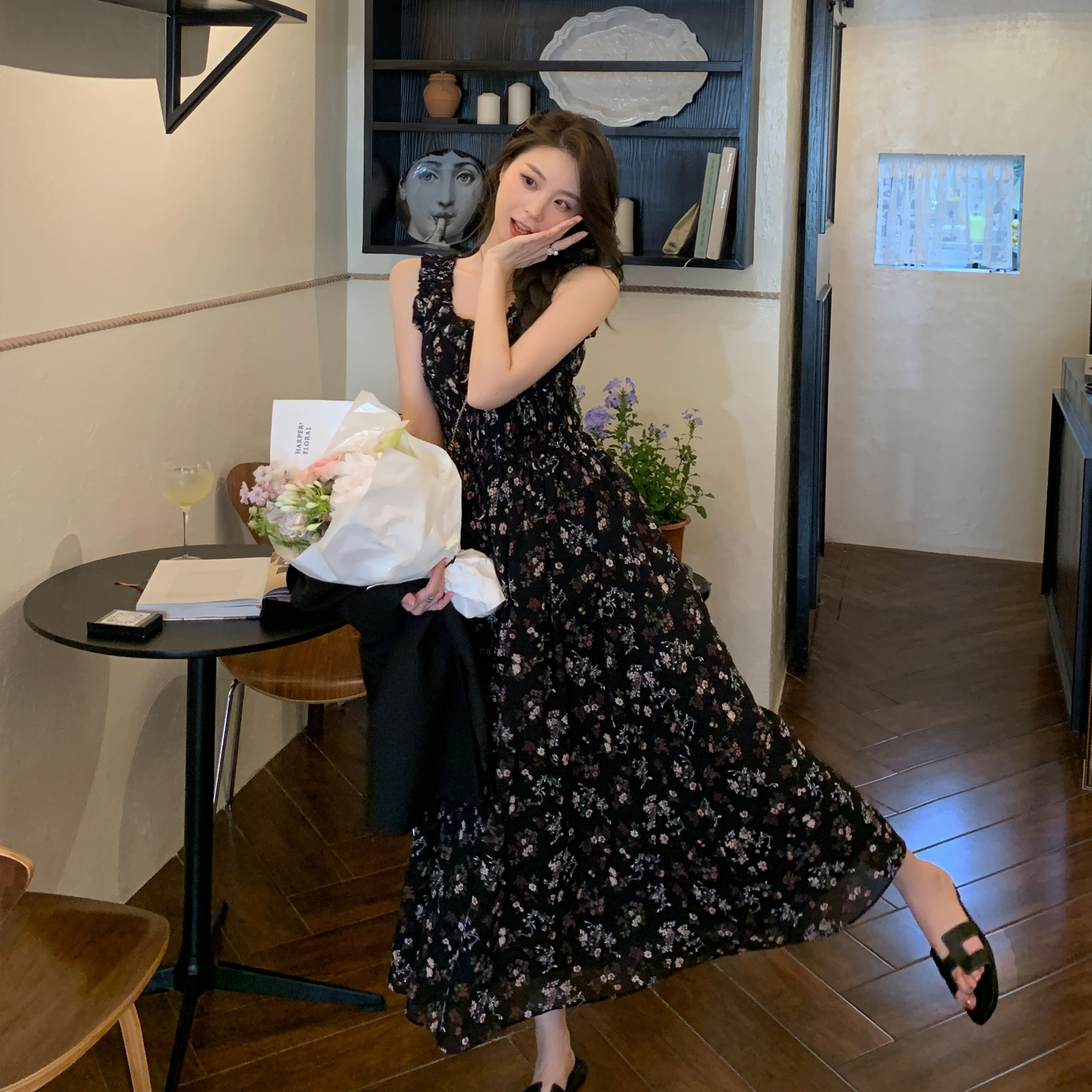 复古碎花吊带连衣裙系带上衣