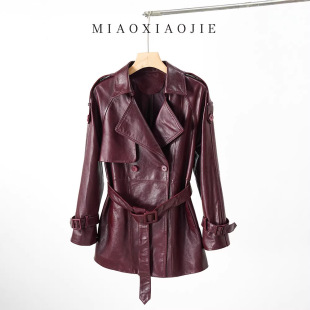 今年流行特惠安可拉红色高级感油蜡绵羊皮真皮风衣女收腰2025