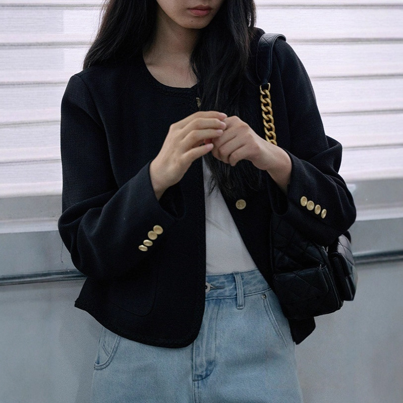 2025秋冬新款女黑色小香外套女法式短款高级感圆领小西装气质通勤
