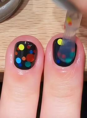 黑色波点美甲！Twomoons指甲油免烤速干安全无毒2025新款可撕水性