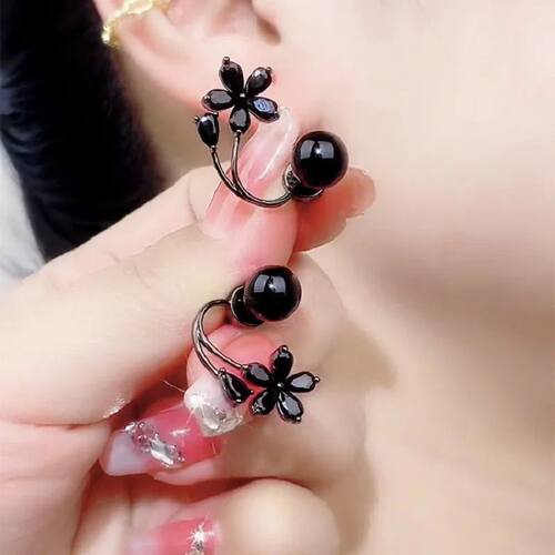 Korean Black Flower Stud Earrings for Women Exquisite Versat