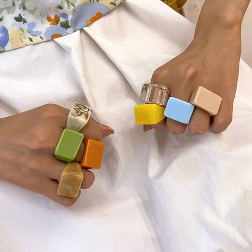 Temperament Colored Acrylic Ring New Fashion Women Geometric