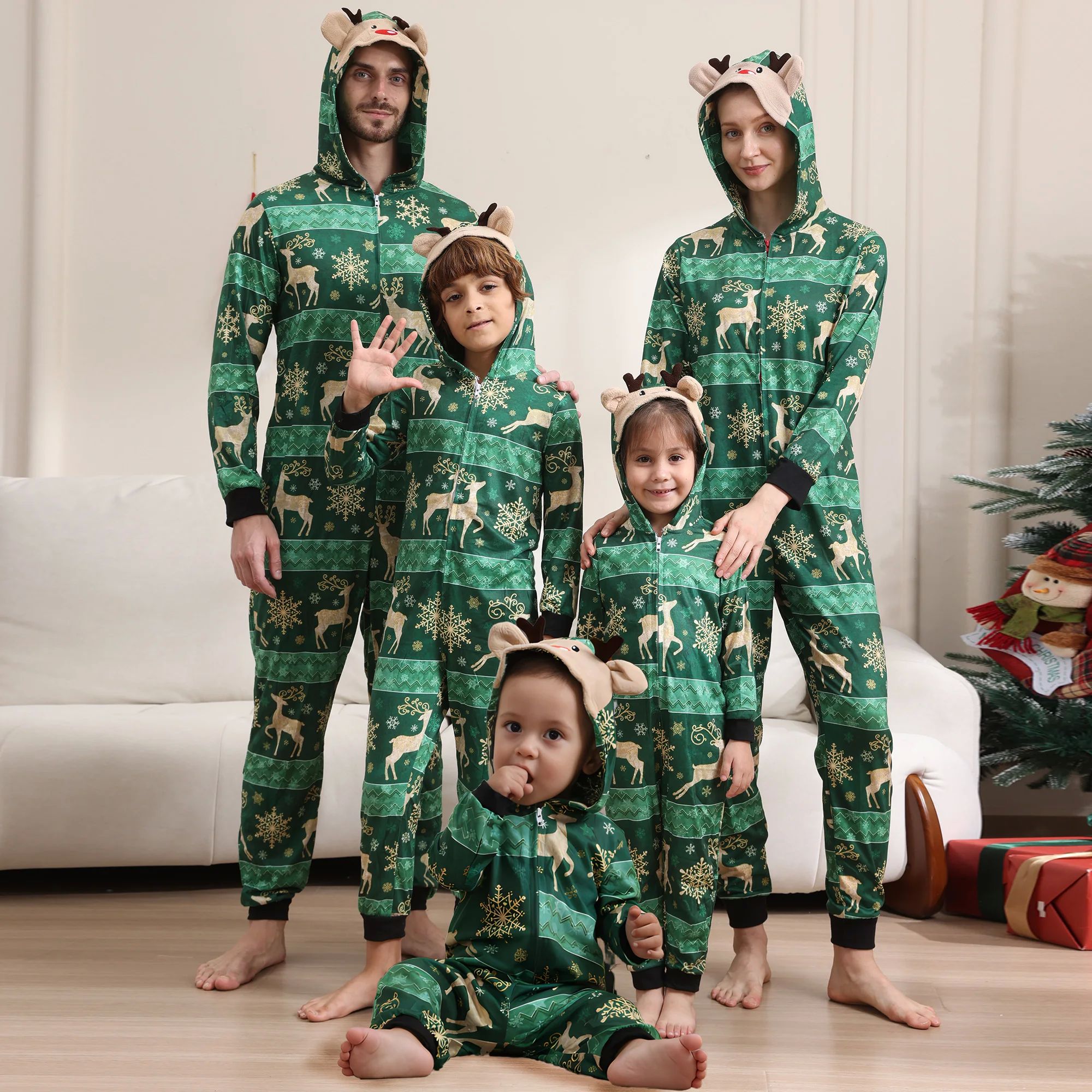 Christmas Family Pajamas Set Green Family Look Matching Adul