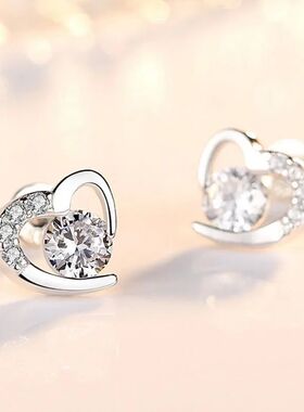 Japanese and Korean style women's love hollow out Zircon Ear