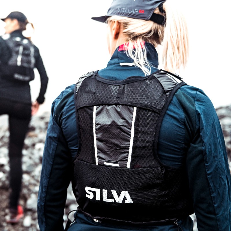 SILVA男女越野跑10L轻量双肩包