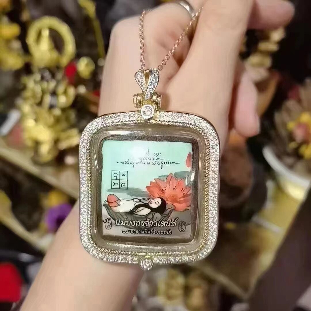 泰国正品佛牌 阿赞明 早期出 荷花仙子 姐姐吊牌吊坠