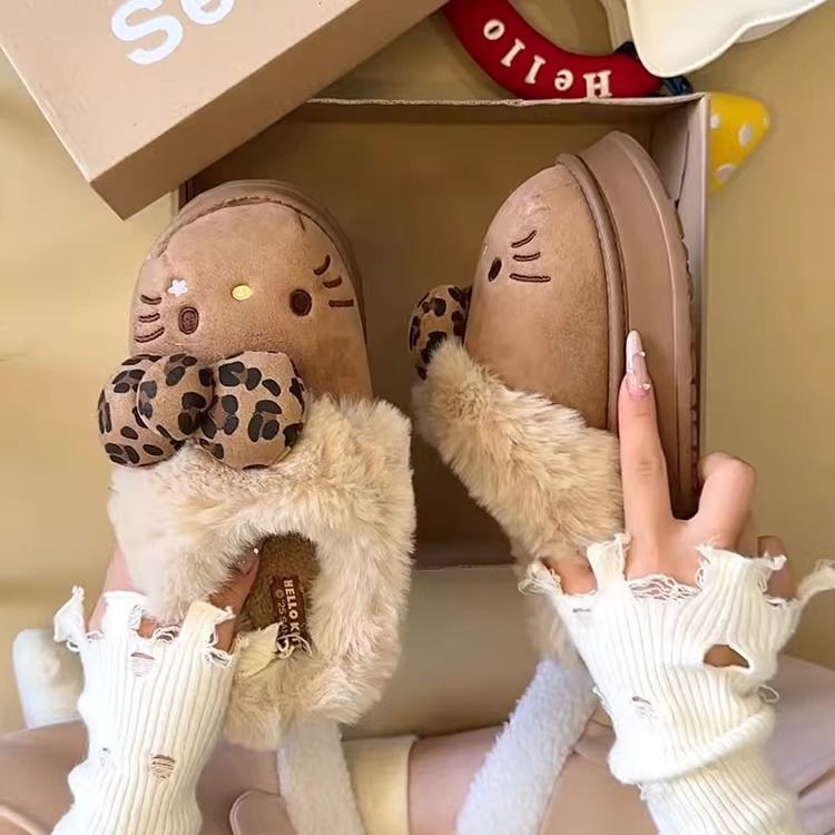 正版三丽鸥新款KT猫女款卡通棉拖鞋居家室内毛绒保暖舒适加厚